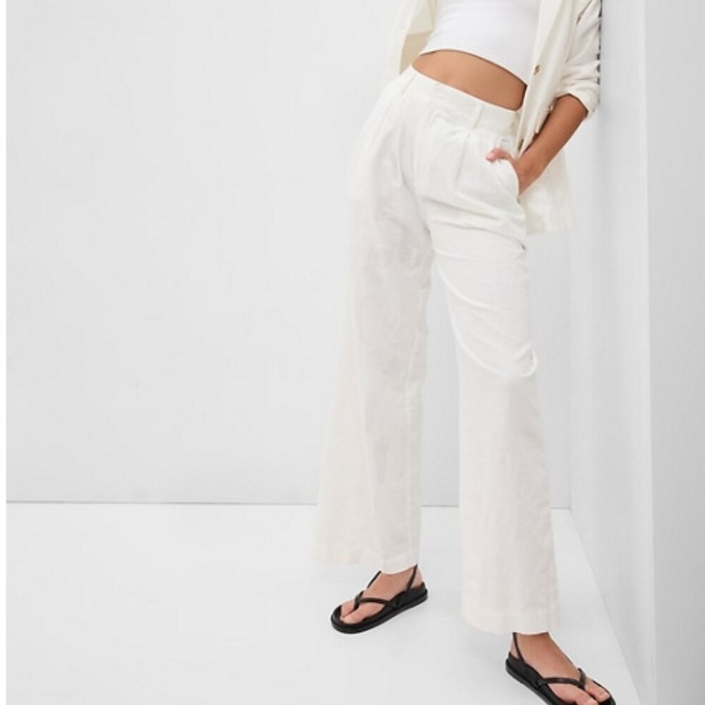 GAP Linen-Cotton Pleated Front Wide Leg Trouser Pants in Off-White